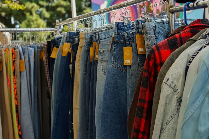 The Resale Advantage: How Pre-Owned Quality Clothing Beats Fast Fashion at Its Own Game